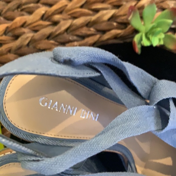 Gianni Bini Heels size 7.5 - Picture 5 of 9